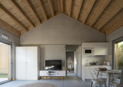 Cabañas de madera y hormigón en Monte Aloia